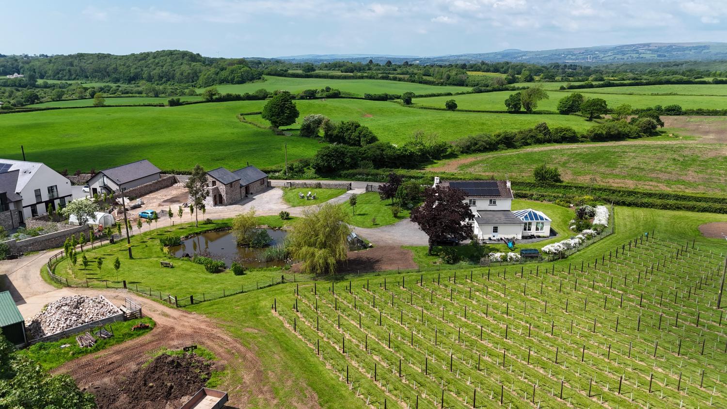 Argoed Barn and Vineyard photo 3