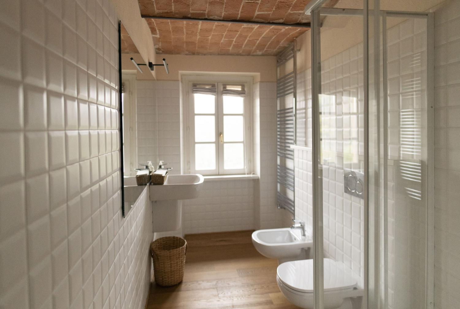 Borgo Isolabella - Wine & Vermouth Relais photo 3