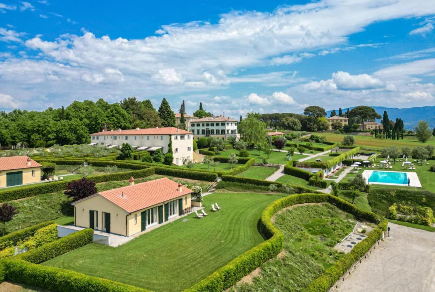 Hotel with winery - Borgo Syrah