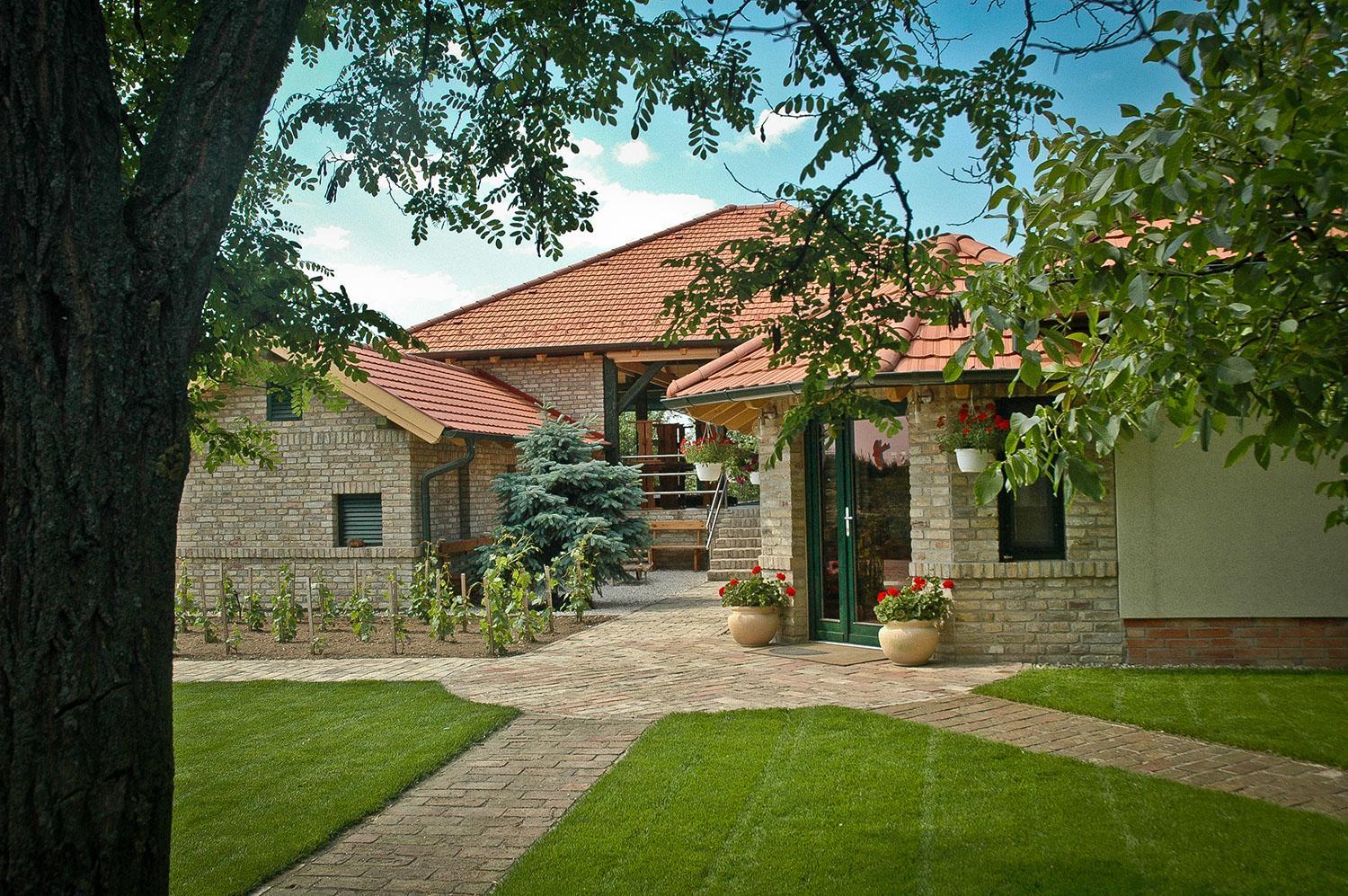 Winery Hotel - BÉNI family wine farm2