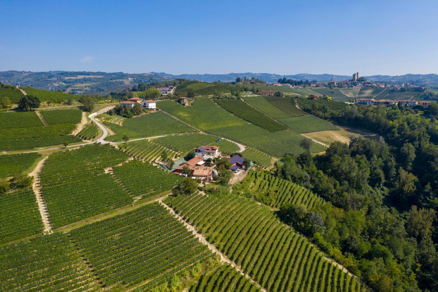 Hotel with winery - Cascina Meriame
