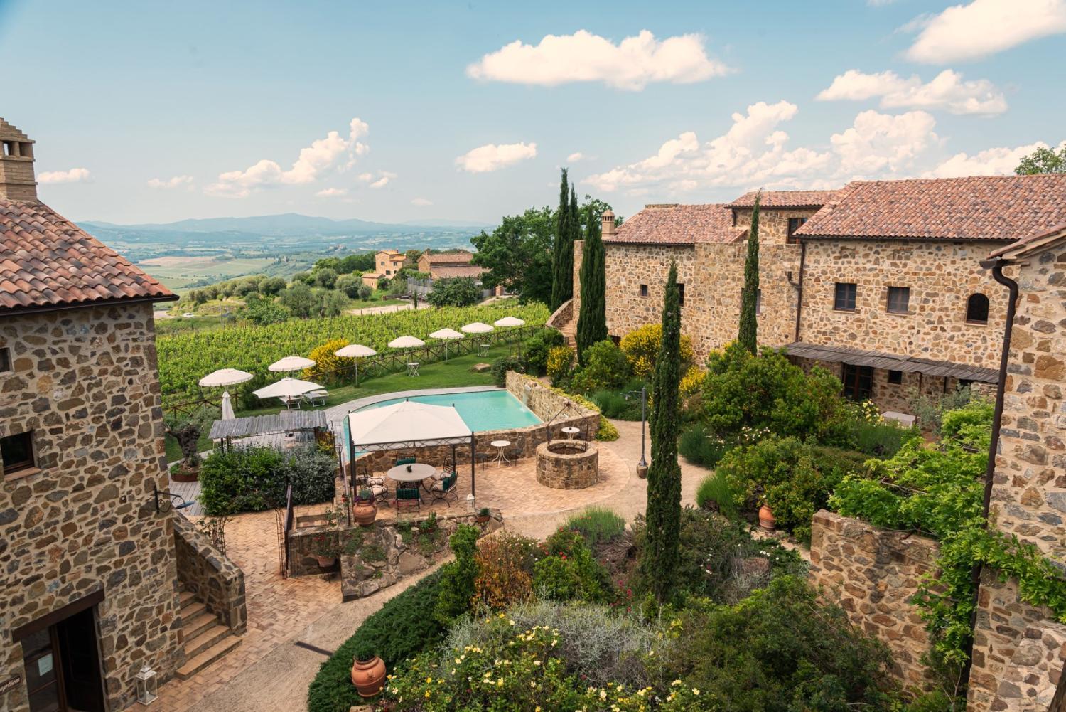 Winery Hotel - Castel Brunello1