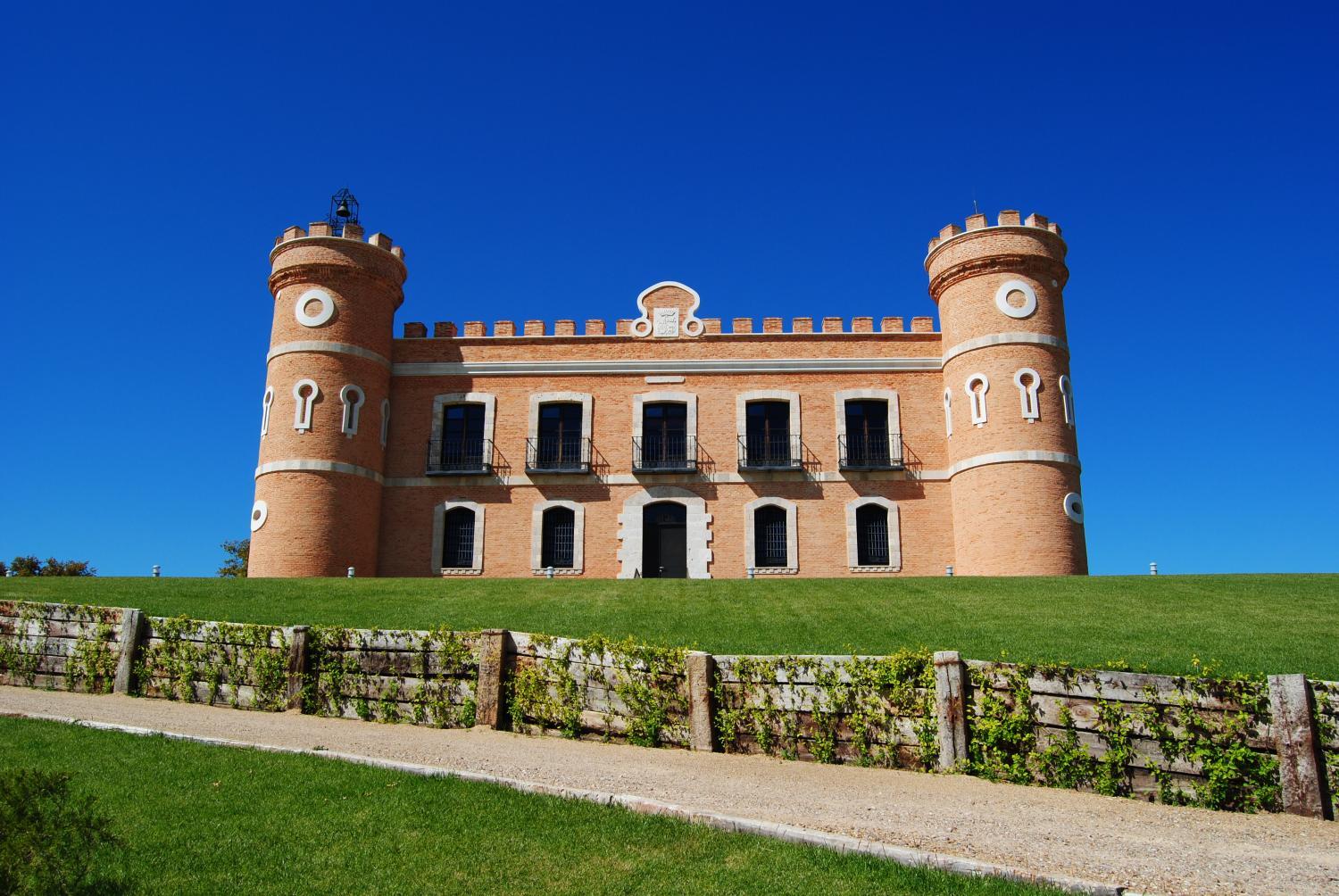 Castillo de Monte la Reina Posada Real & Bodega photo 2