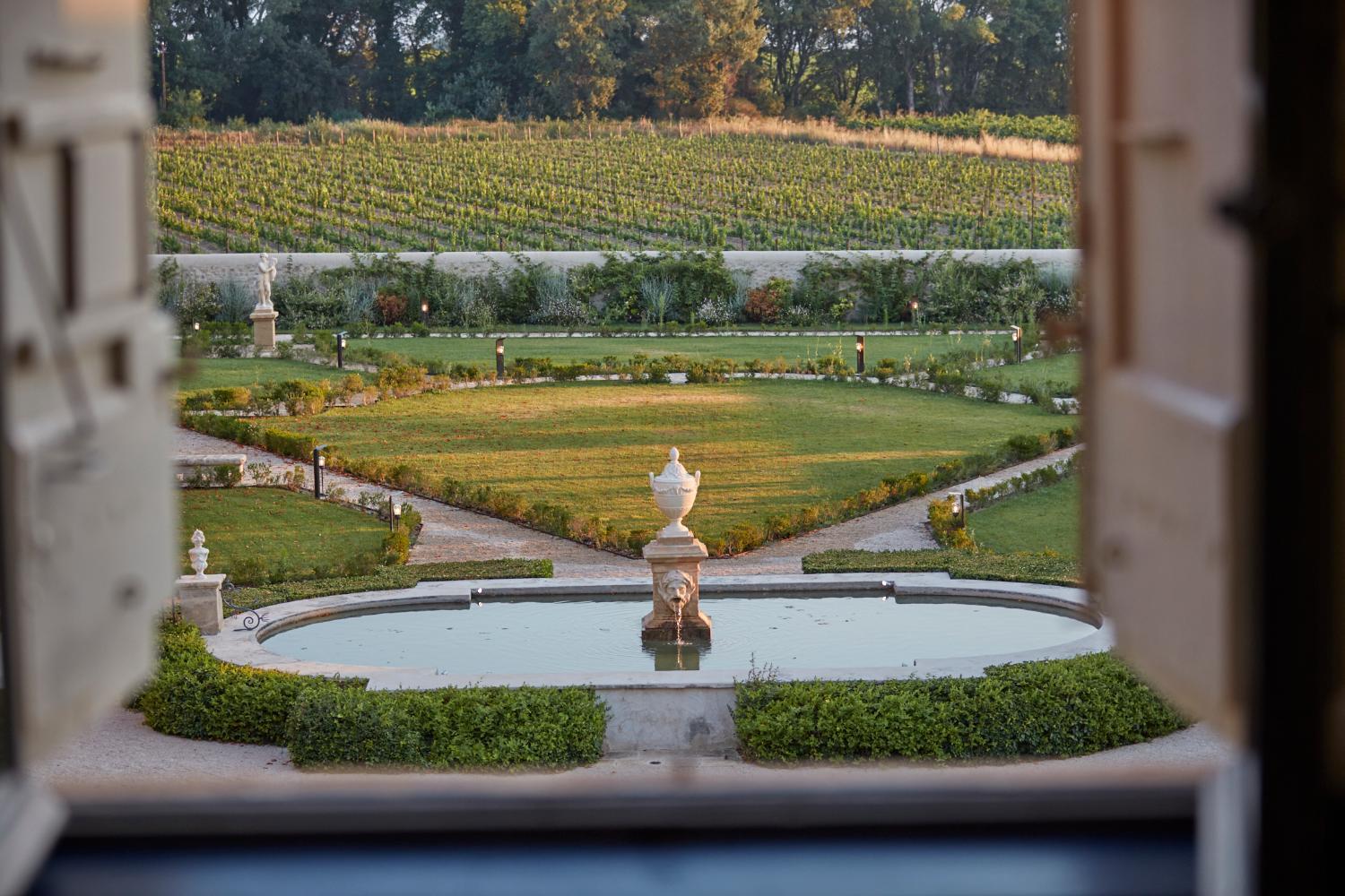 Hotel with winery - Château de Fonscolombe