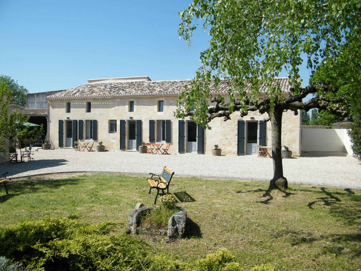 Hotel with winery - Clos Vieux Rochers Vineyard