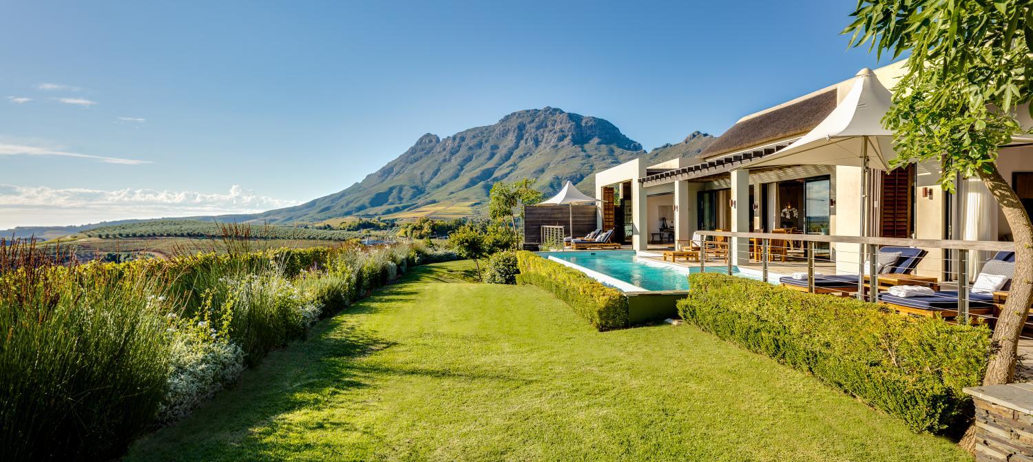 Winery Hotel - Delaire Graff Lodges and Spa1