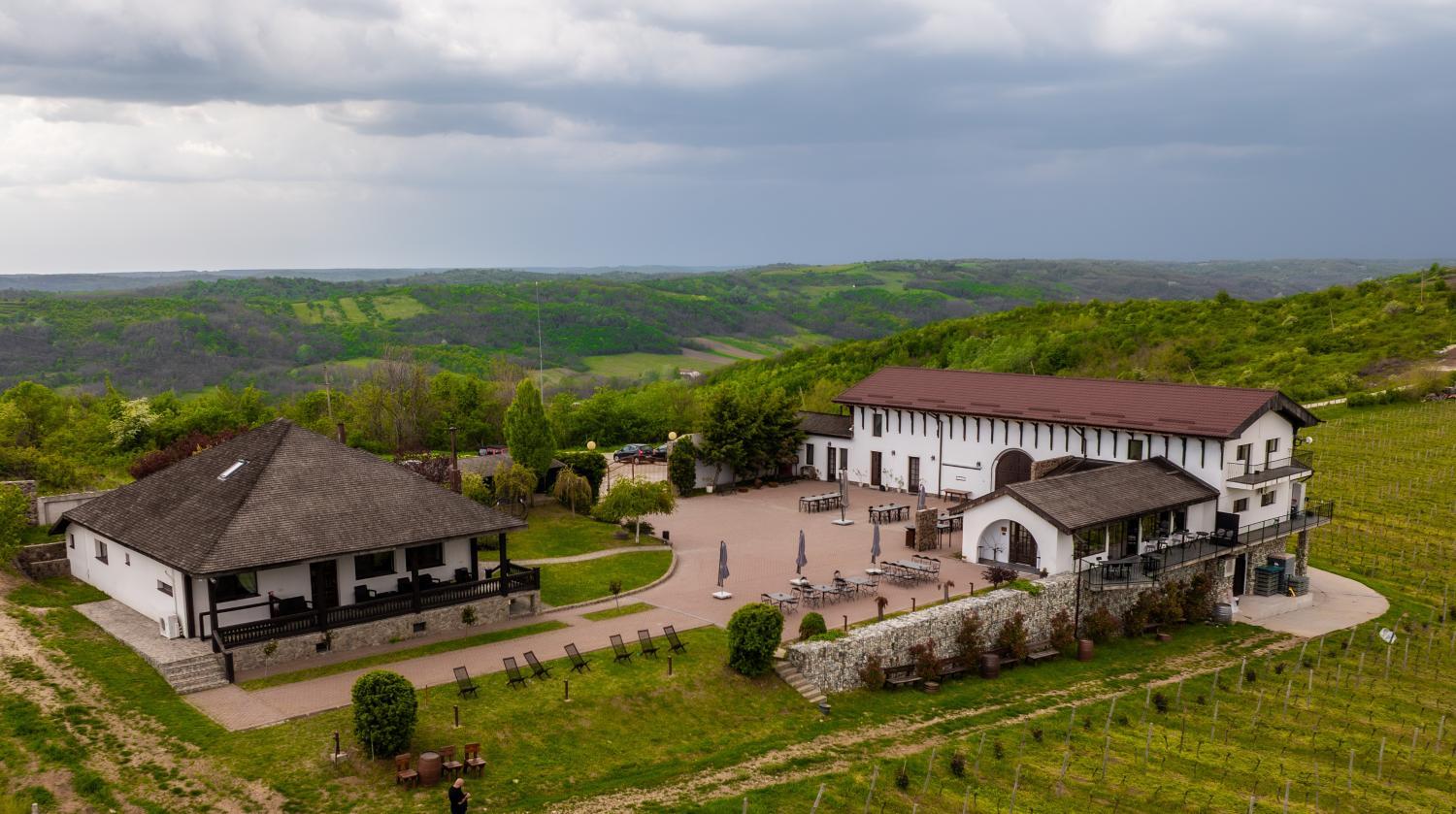 Domeniul Drăgași photo 1