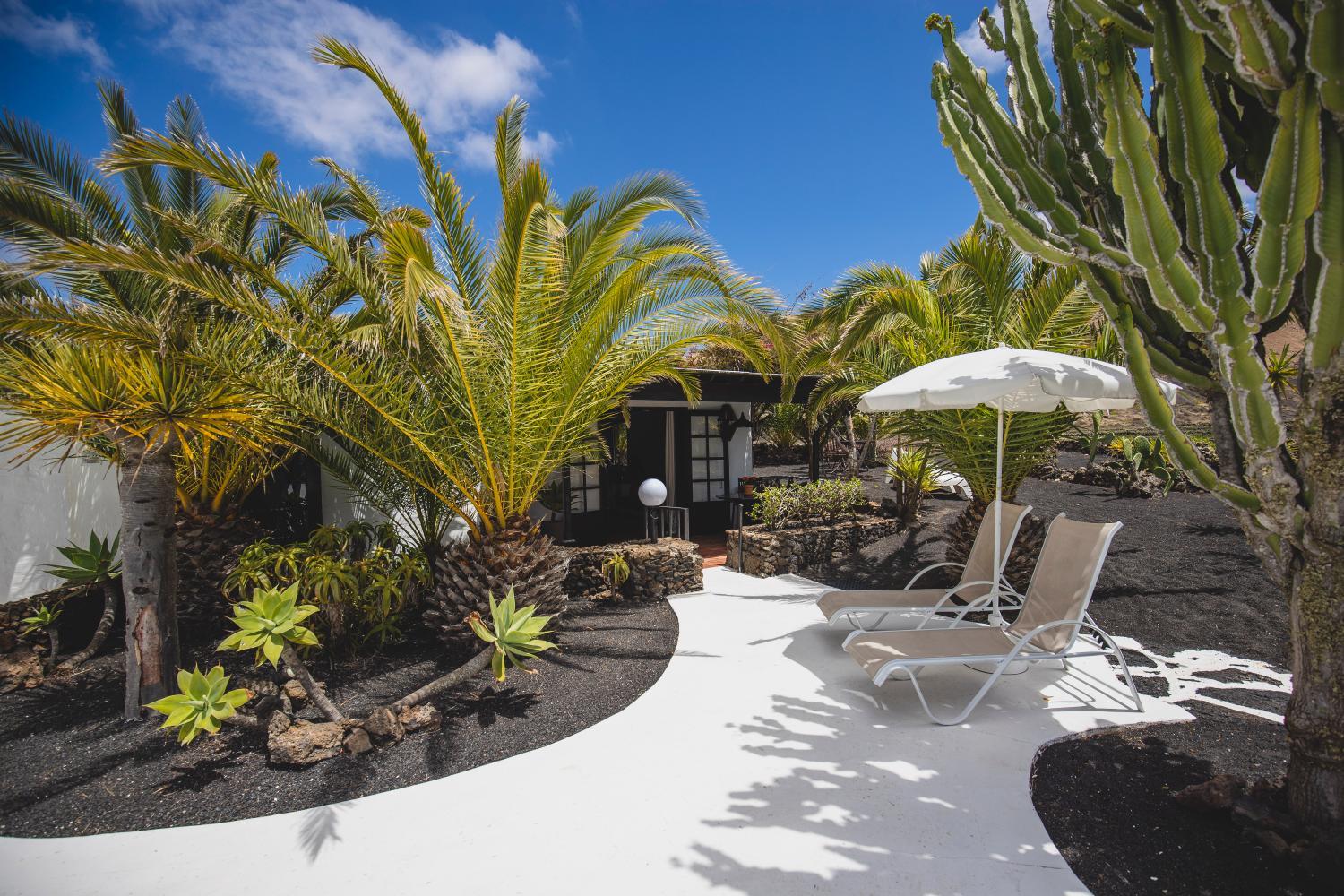 Winery Hotel - Finca Malvasia Rural Estate & Vineyard3