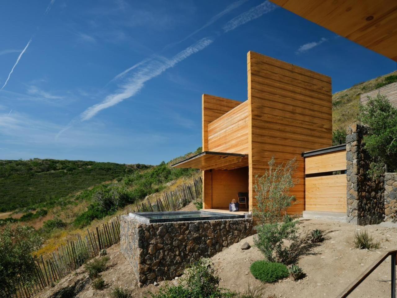 Hotel with winery - Hotel Cuatro Cuatros