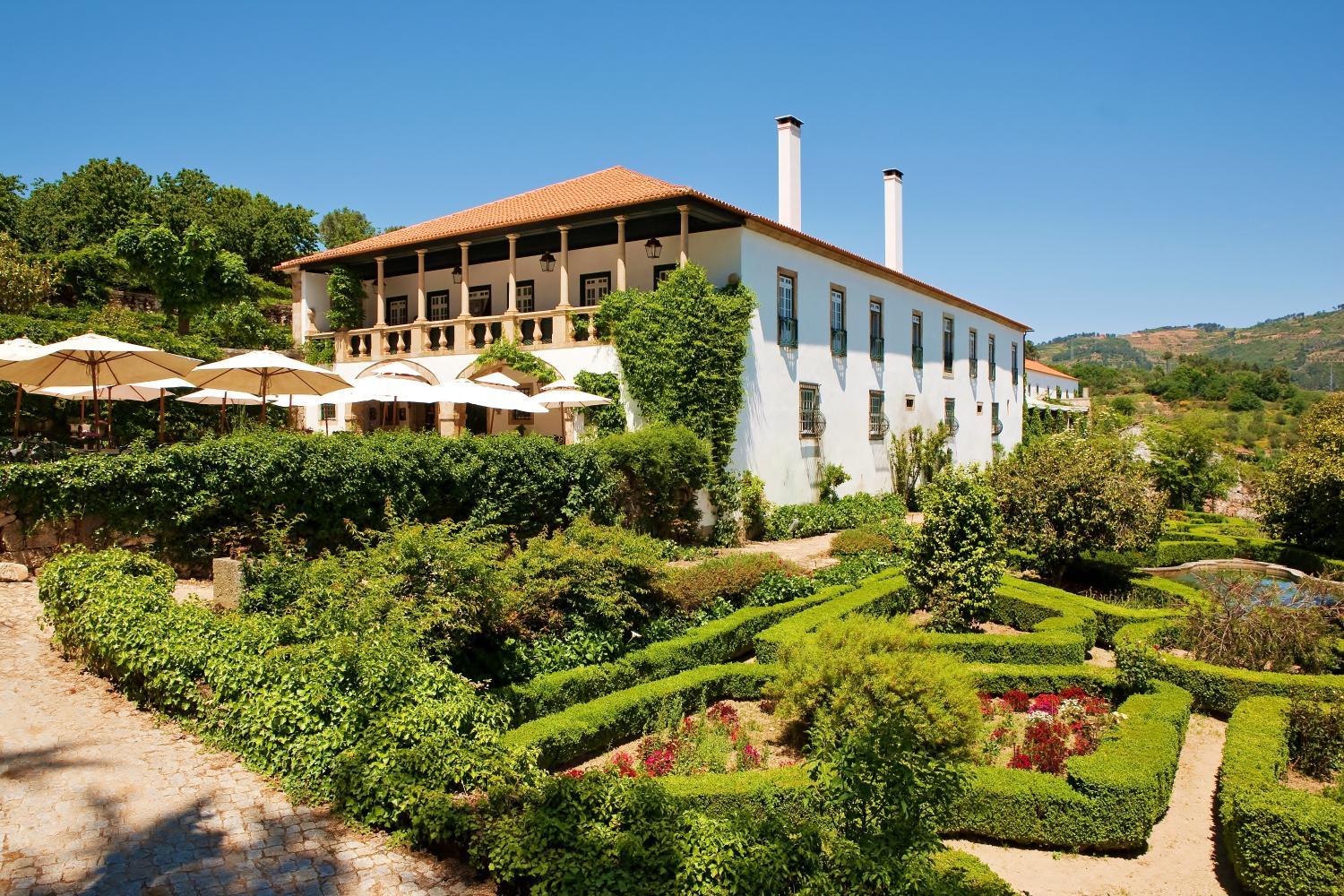 Hotel with winery - Hotel Rural Casa dos Viscondes da Varzea