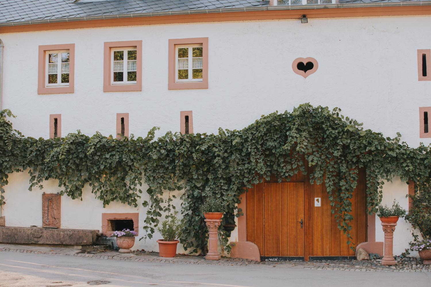 Hotel und Weingut Karlsmühle photo 1