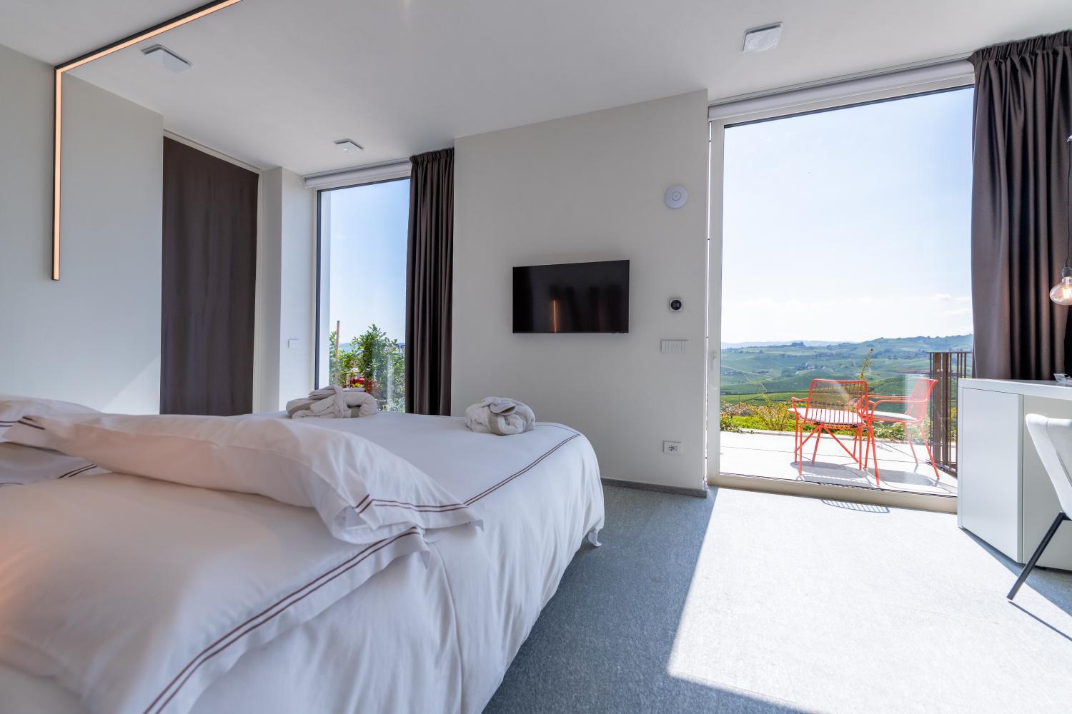 Winery Hotel - Palas Cerequio2