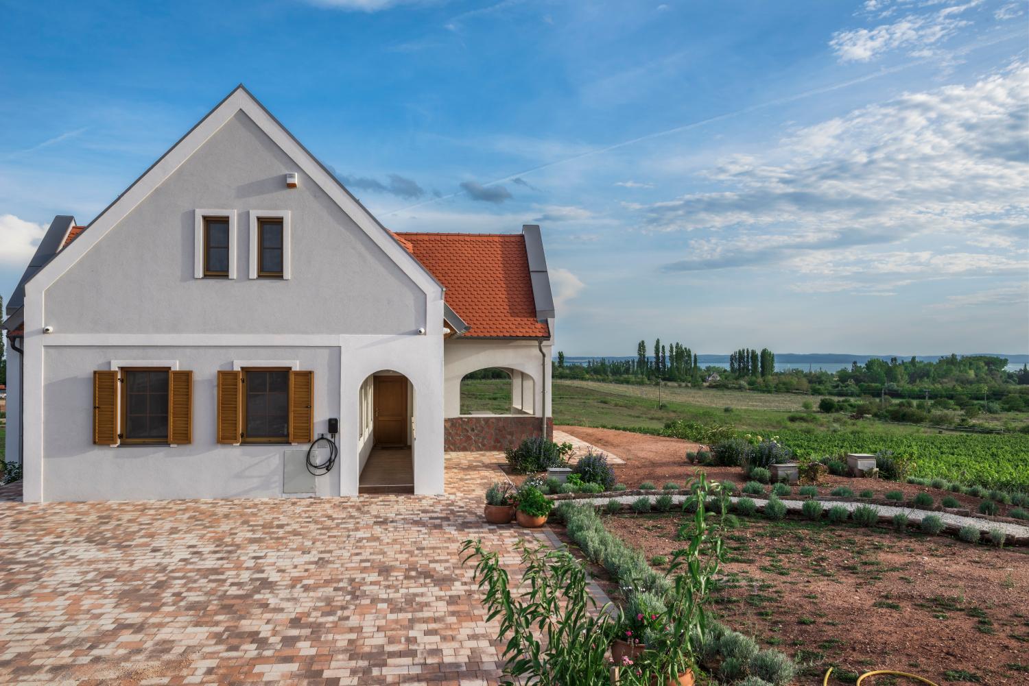 Hotel with winery - PALO Borbirtok - Bed and Wine