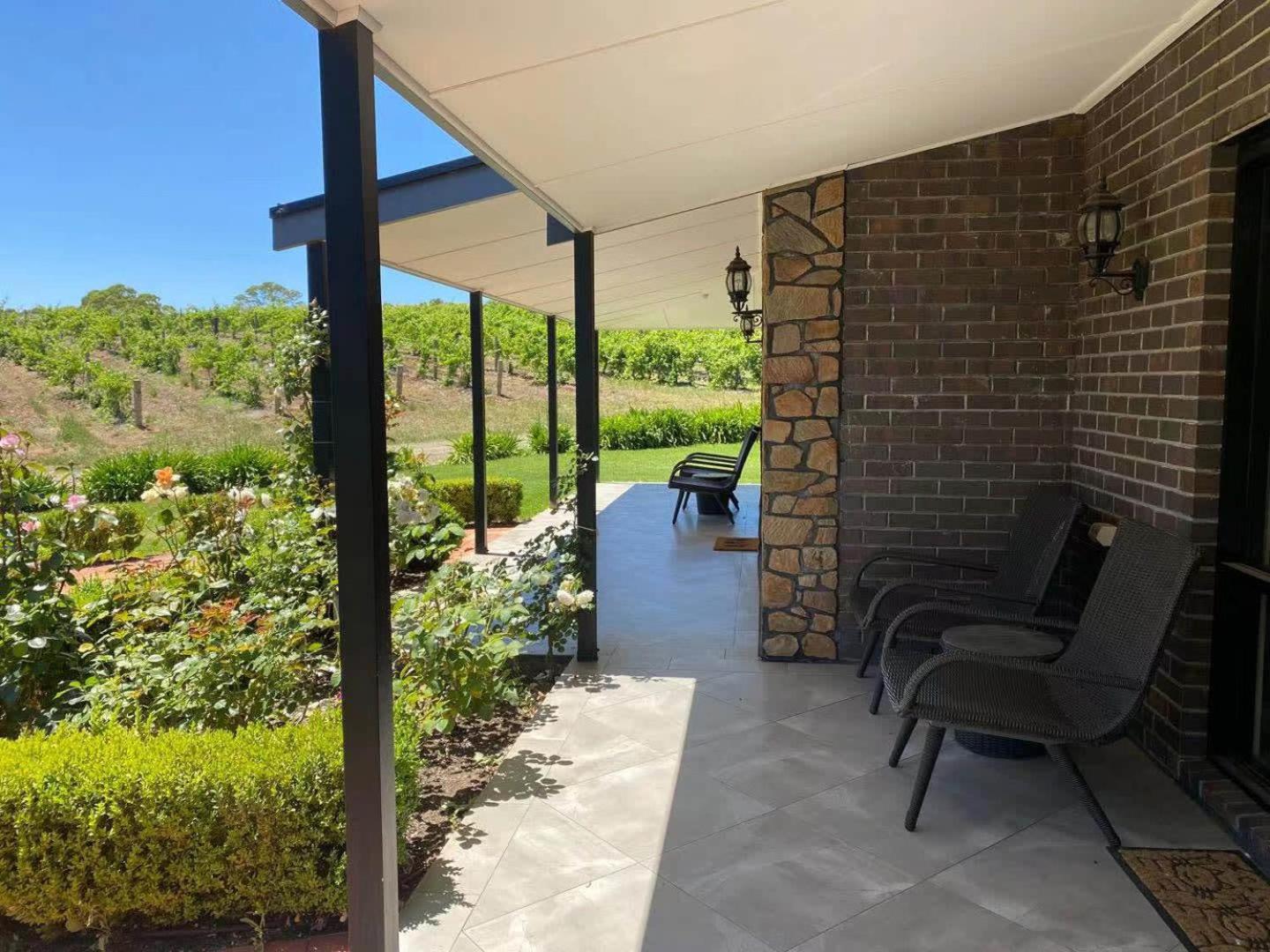 Hotel with winery - Petit Verdot Cottage - A Vineyard Retreat