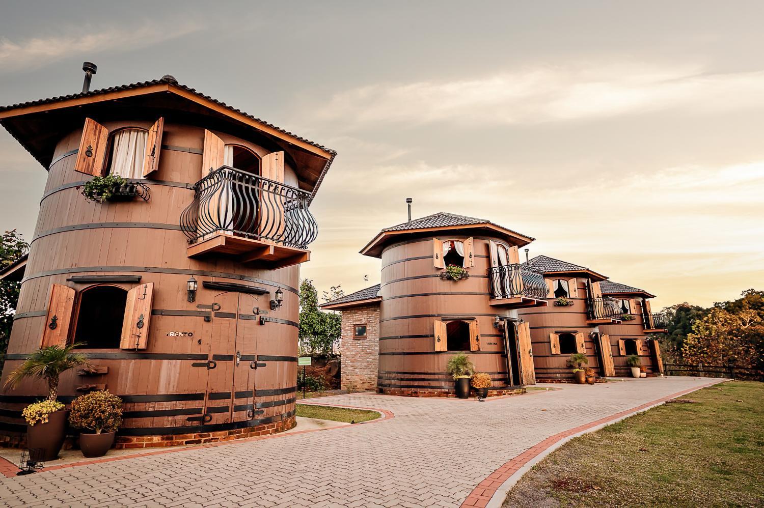 Hotel with winery - Pipas Terroir & Domos Perlage