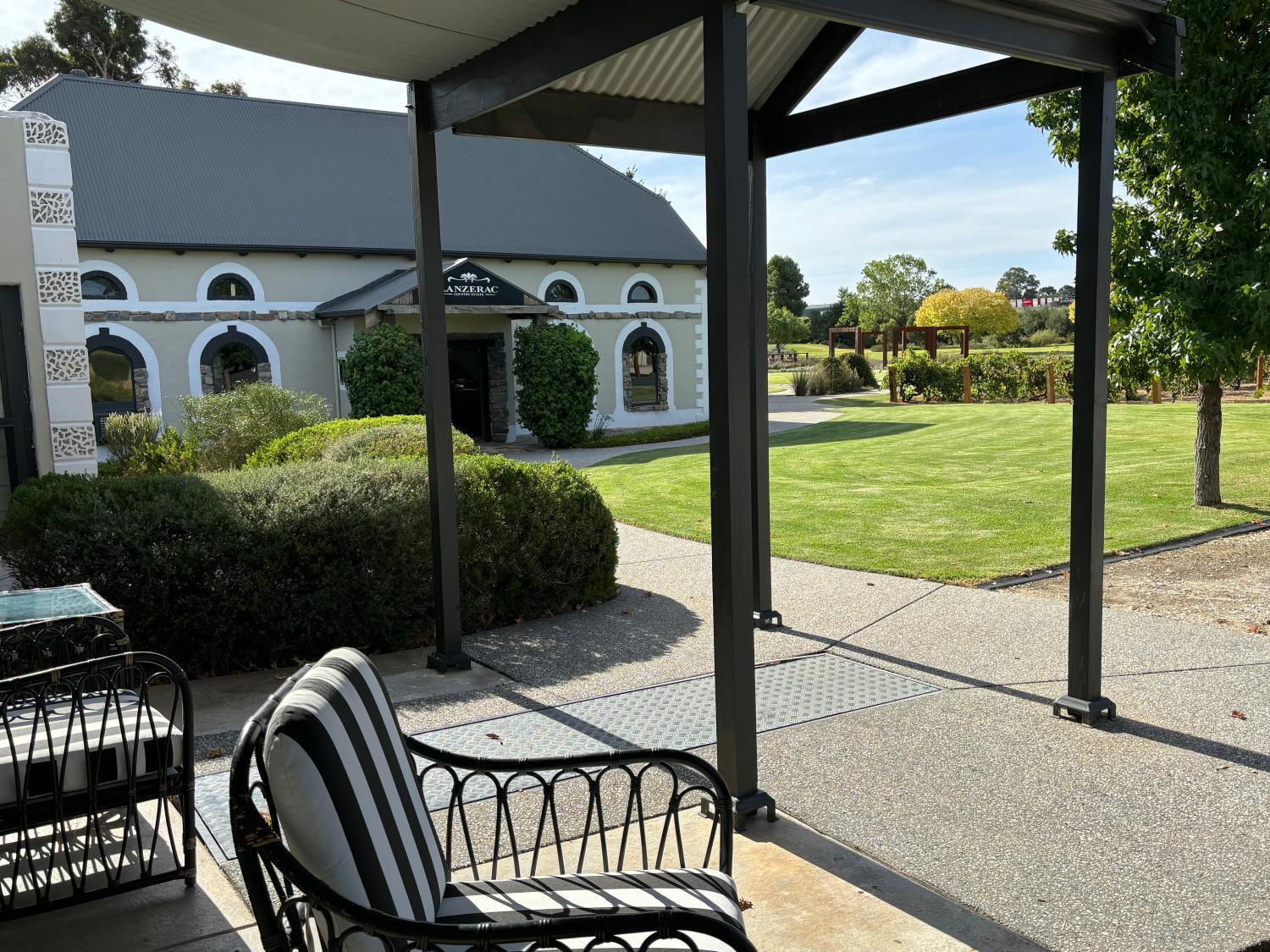 Pirathon Country Estate photo 3
