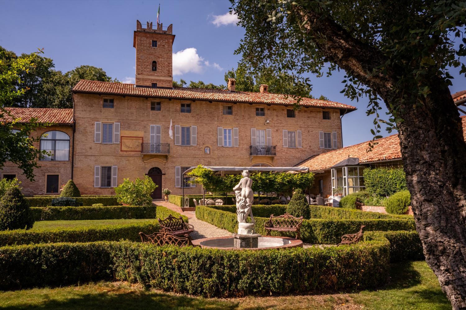 Winery Hotel - Relais Castello di Razzano4