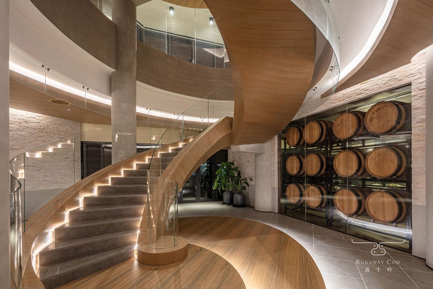 Winery Hotel - Runaway Cow Winery Retreat4