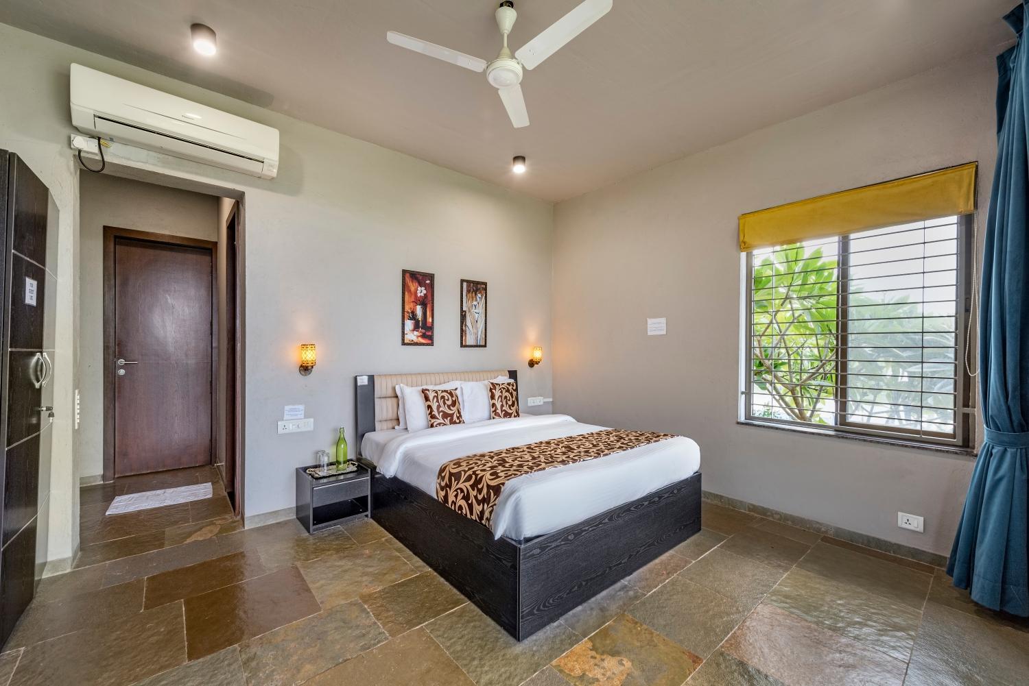 Winery Hotel - SaffronStays Rose Vineyard by the Lake3