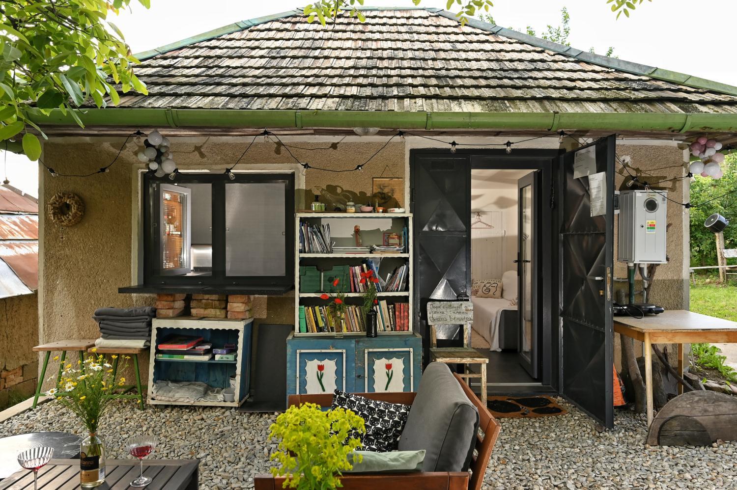 Winery Hotel - Sip & Sleep - A Vineyard Microhome Experience3