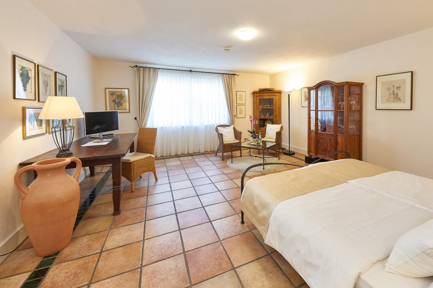 Winery Hotel - Wein- und Landhaus S A Prüm3