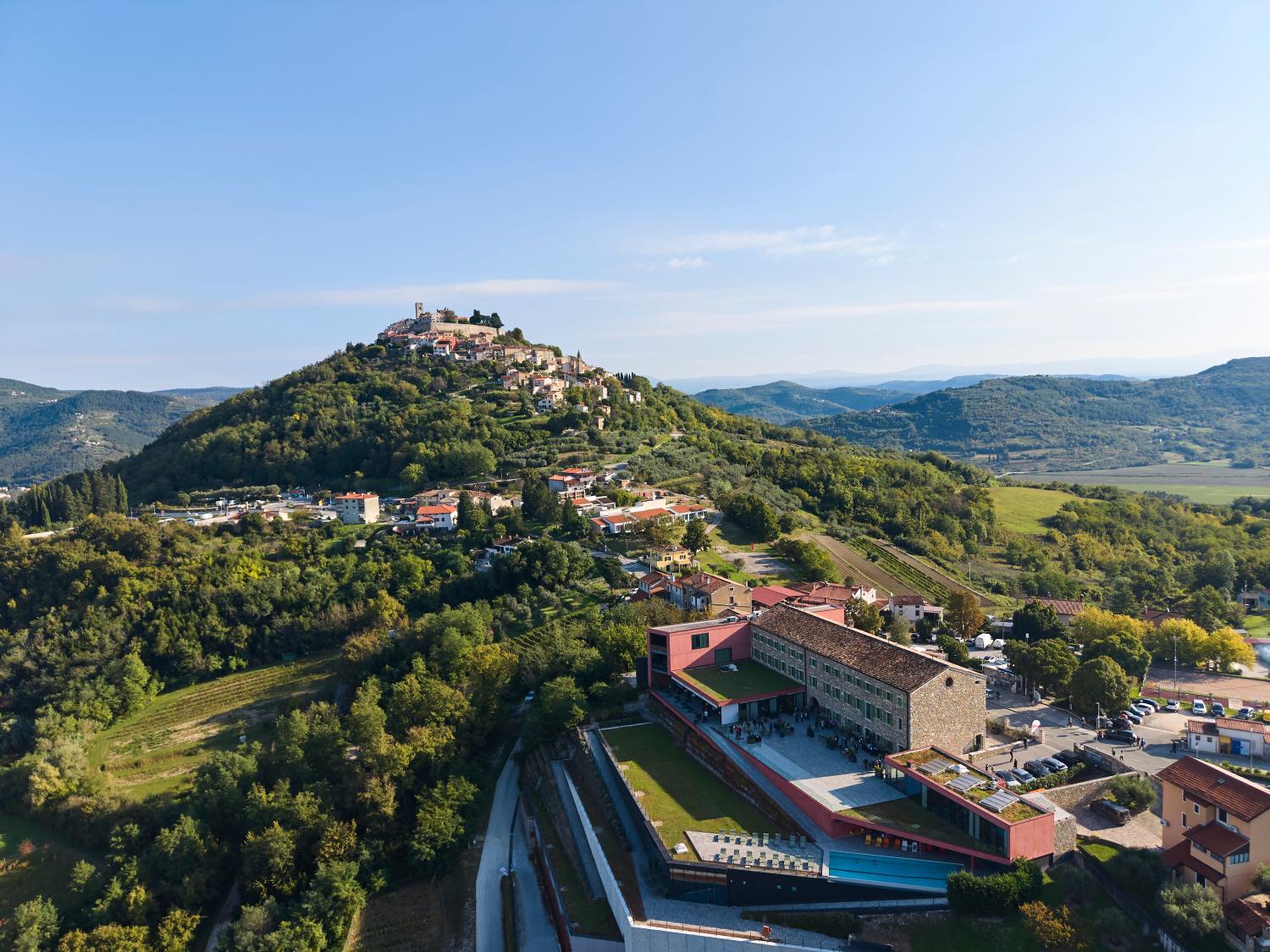 Winery Hotel - Winery & Design hotel ROXANICH3