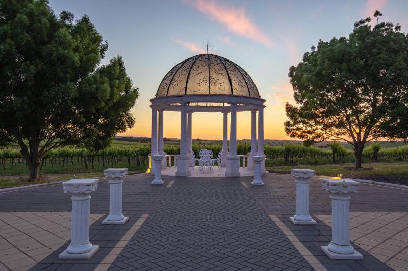 1837 Barossa Luxury Vineyard Cottages photo 3