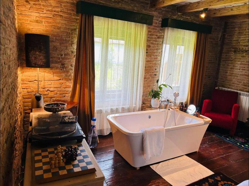 Bed & Wine Transylvania