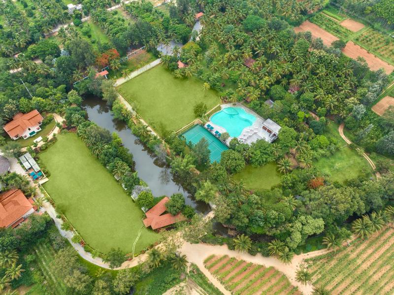 Big Banyan Vineyard & Resort