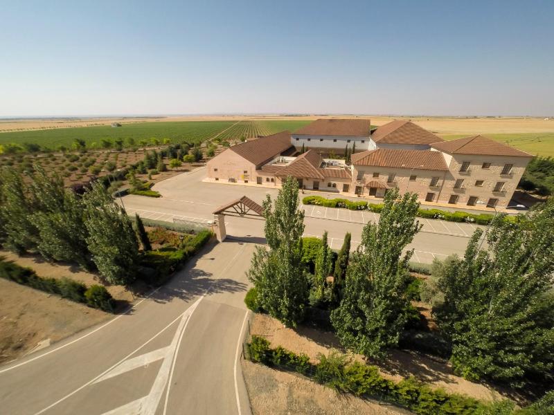 Winery Hotel - Bodegas Hacienda Albae