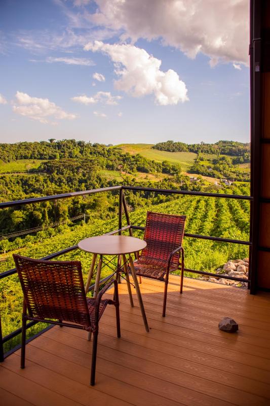 Cabanas Altaia Vinhedos Tasca photo 3