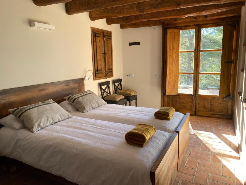 CAL PUIG, ENOTURISMO RURAL entre Viñas y Bosques