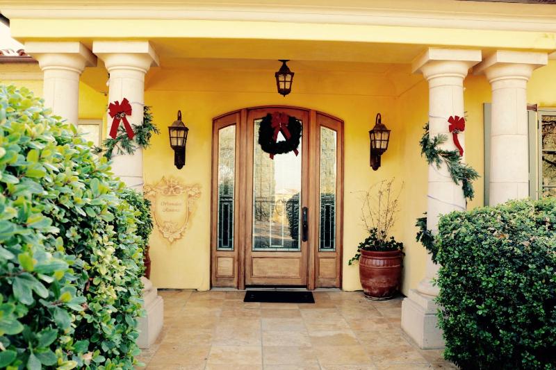 Winery Hotel - CaliPaso Winery & Villa