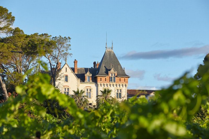 Hotel for Adults only - Château St Pierre de Serjac