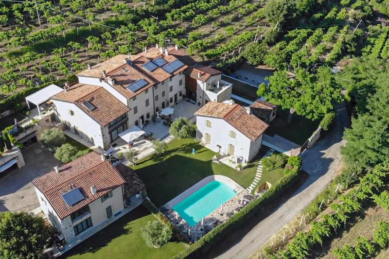 Wine hotel - Corte dei Soavi Suites - Apartments