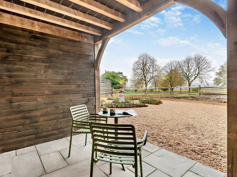 Wine hotel - Hawk's Ledge - Otium Wine Estate