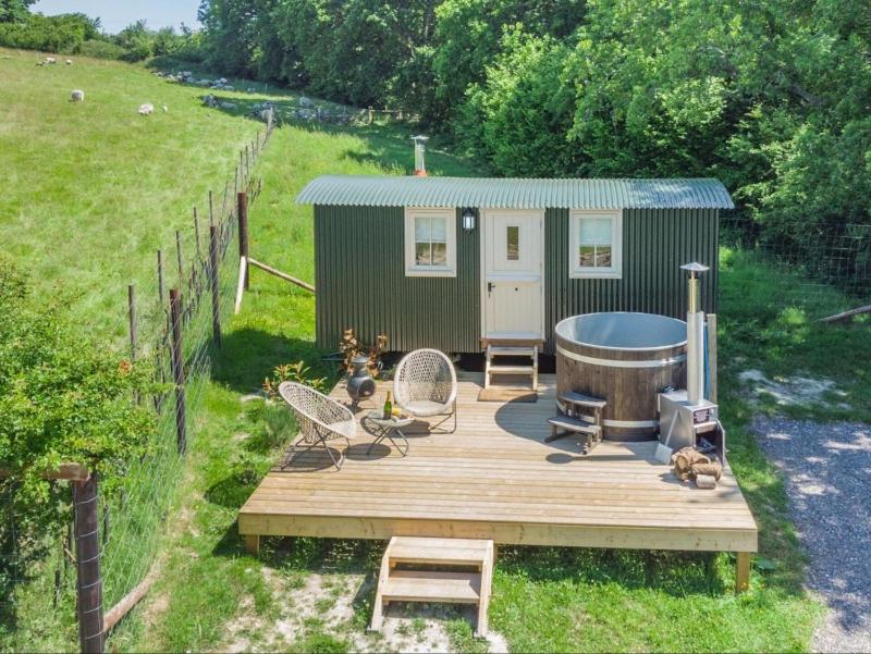 Hot Tub Retreat - Otium Wine Estate