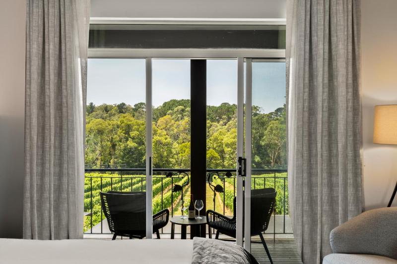 Mantons Creek Estate photo 2