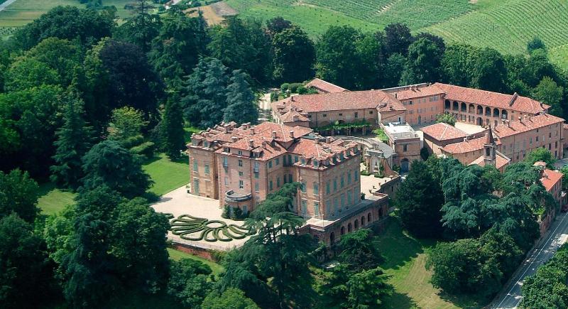Hotel del vino - Marchesi Alfieri - Cantine e Ospitalità