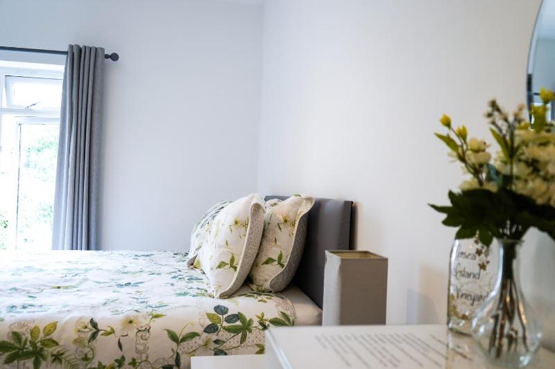 Winery Hotel - Mersea Island Vineyard