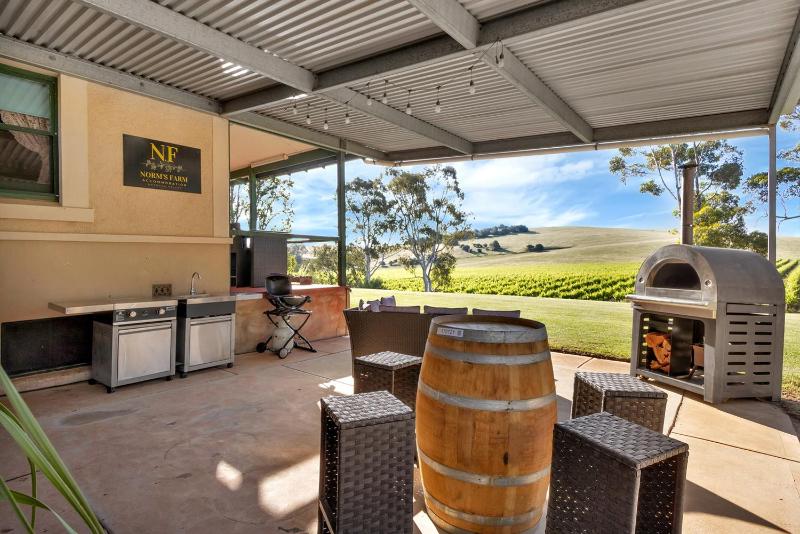 Norm's Vineyard Retreat photo 3