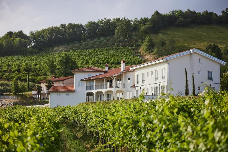 Hotel for Adults only - Peterc Vineyard Estate