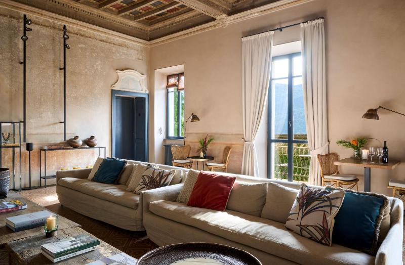 Winery Hotel - Relais Castello di Morcote