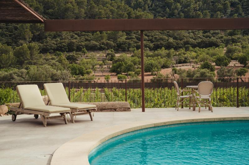 Wine hotel - Rondaia, a Winery & Fincahotel-Agroturismo in Tramuntana