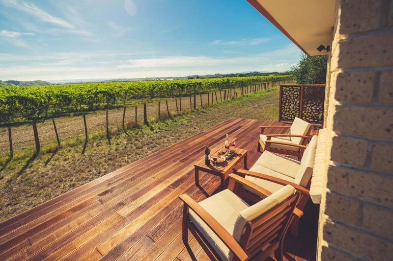 Wine hotel - Syrah Suite Unison Vineyard