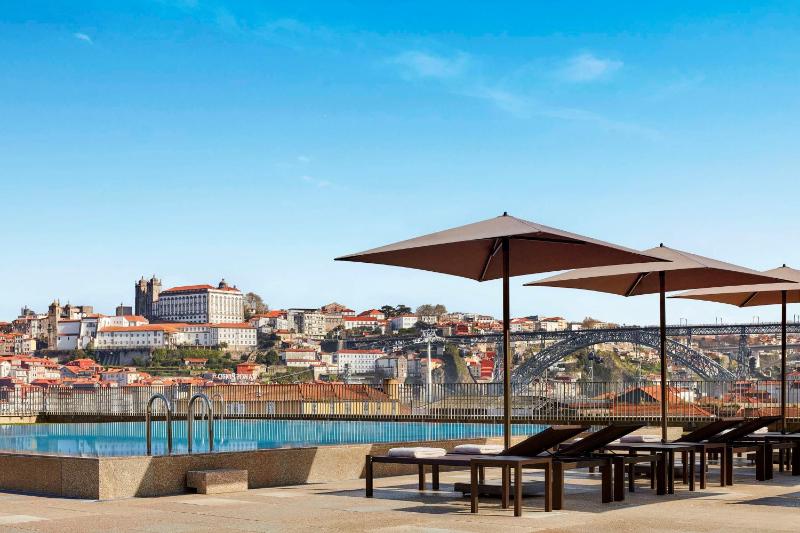 Hotel for Adults only - Tivoli Kopke Porto Gaia Hotel