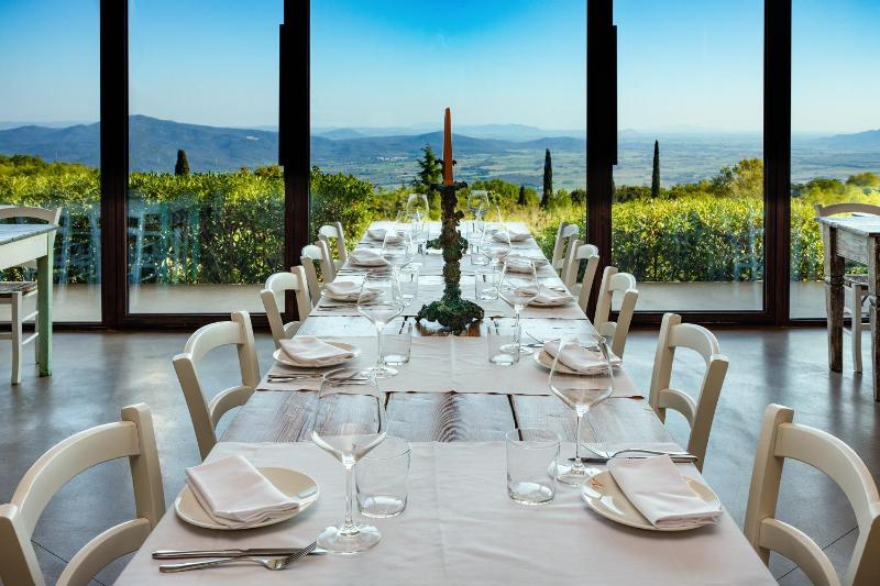 VALDONICA WINERY Fine Dine & Wine Hotel photo 3