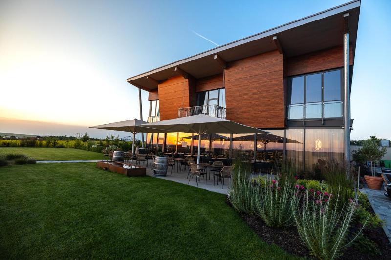 Wine hotel - Weinzuhause Hotel-Restaurant-Vinothek