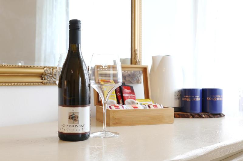 Wine Paradise photo 2