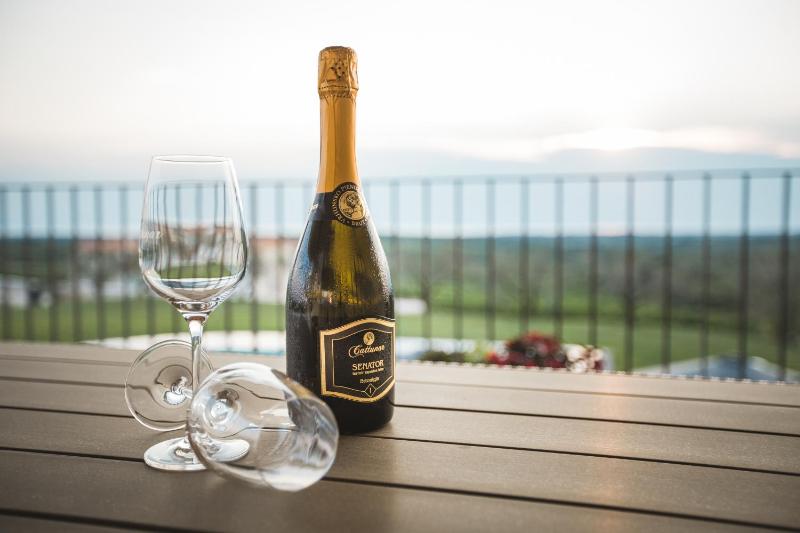 Winery Hotel - Wine Residence Cattunar